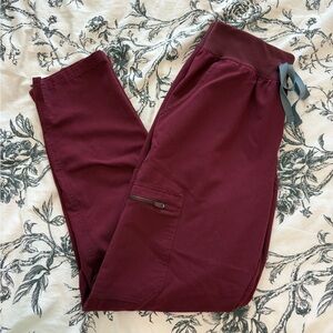 ♥️ Figs Yola Scrub Pants ♥️